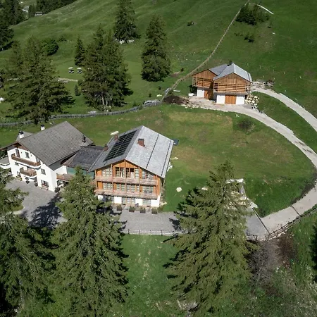 Gasthof Ciasa Roenn Kolfuschg