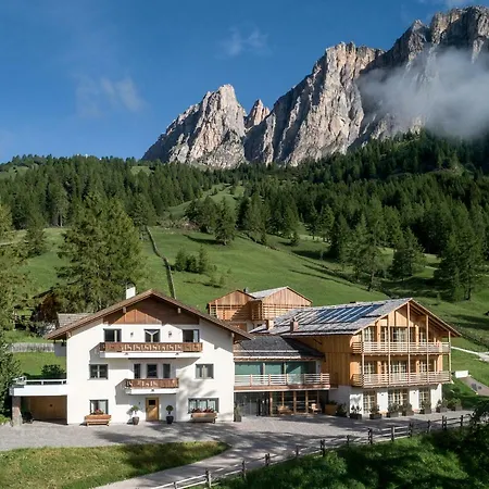 Ciasa Roenn Kolfuschg